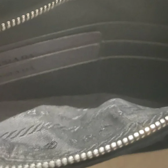 Prada wallet/clutch. - Picture 6 of 6